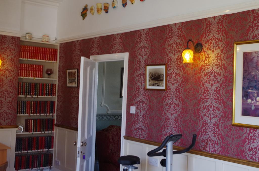 Varley House Гостевой дом 4*