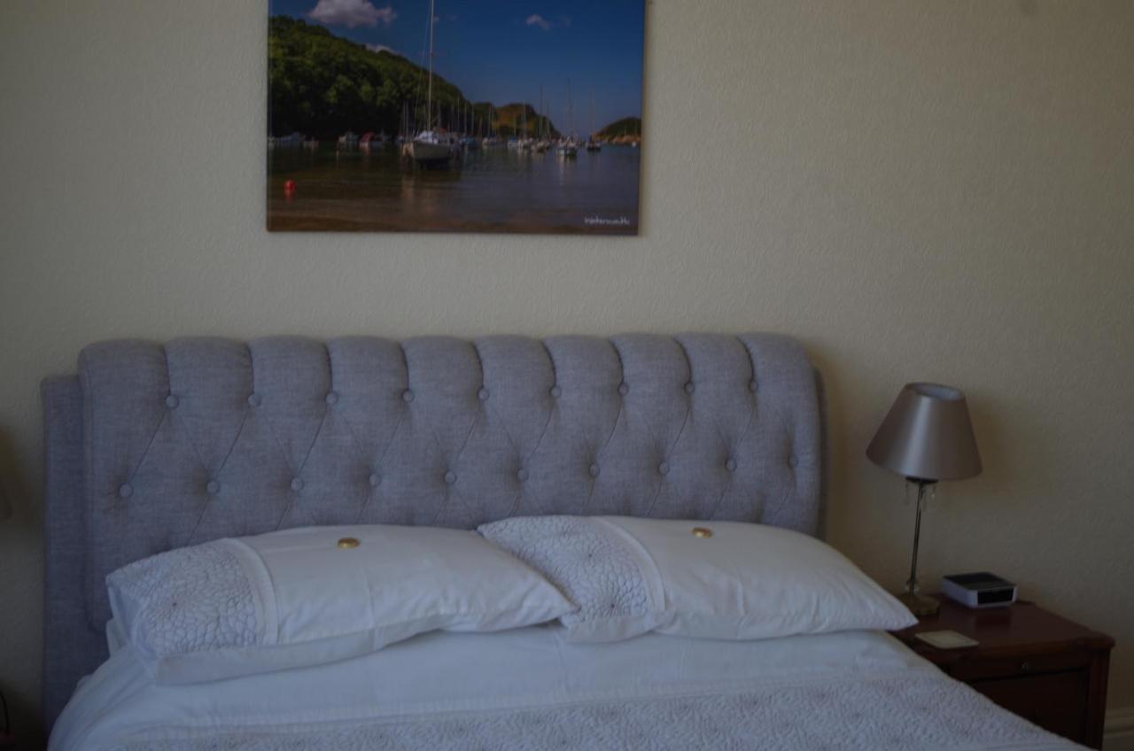 Varley House 4*